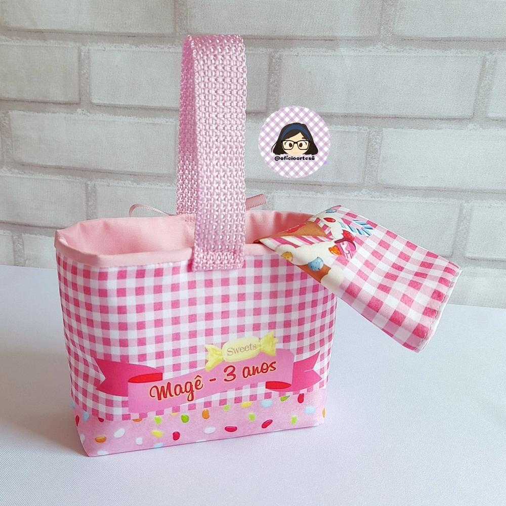 Kit 15 mini cestinhas e 15 toalhinhas Candy House Rosa