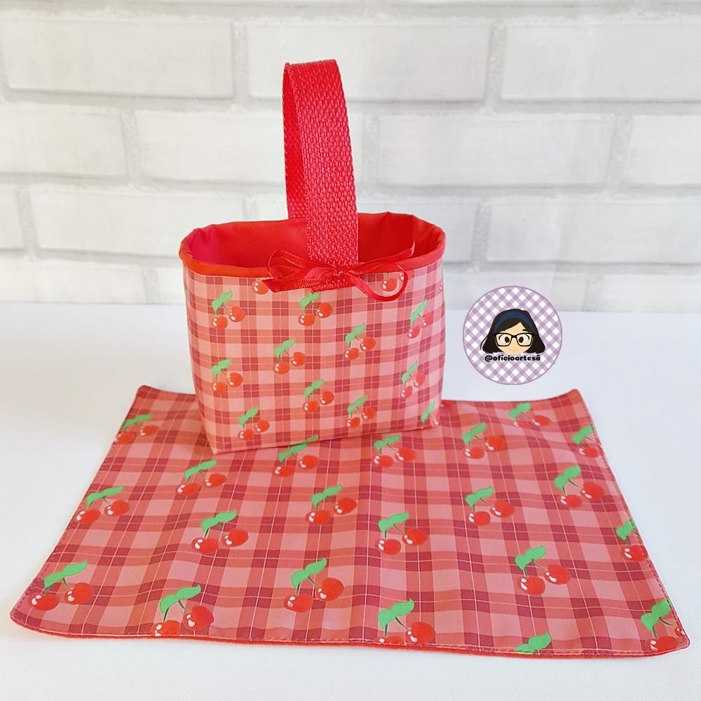 Kit 15 mini cestinhas e 15 toalhinhas Cerejinhas Xadrez Vermelho
