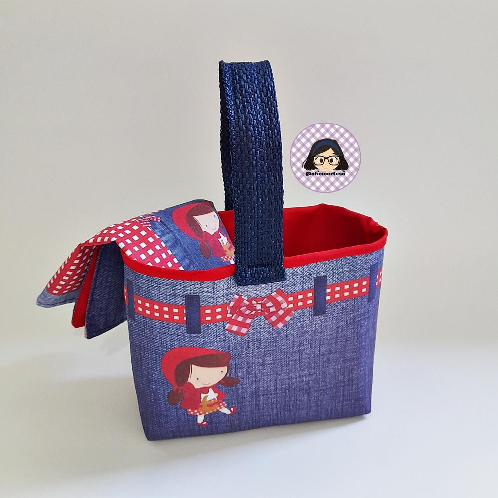 Kit 15 mini cestinhas e 15 toalhinhas Chapeuzinho Vermelho