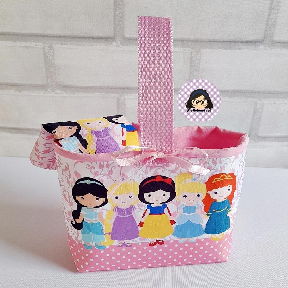 Kit 15 mini cestinhas e 15 toalhinhas Princesas