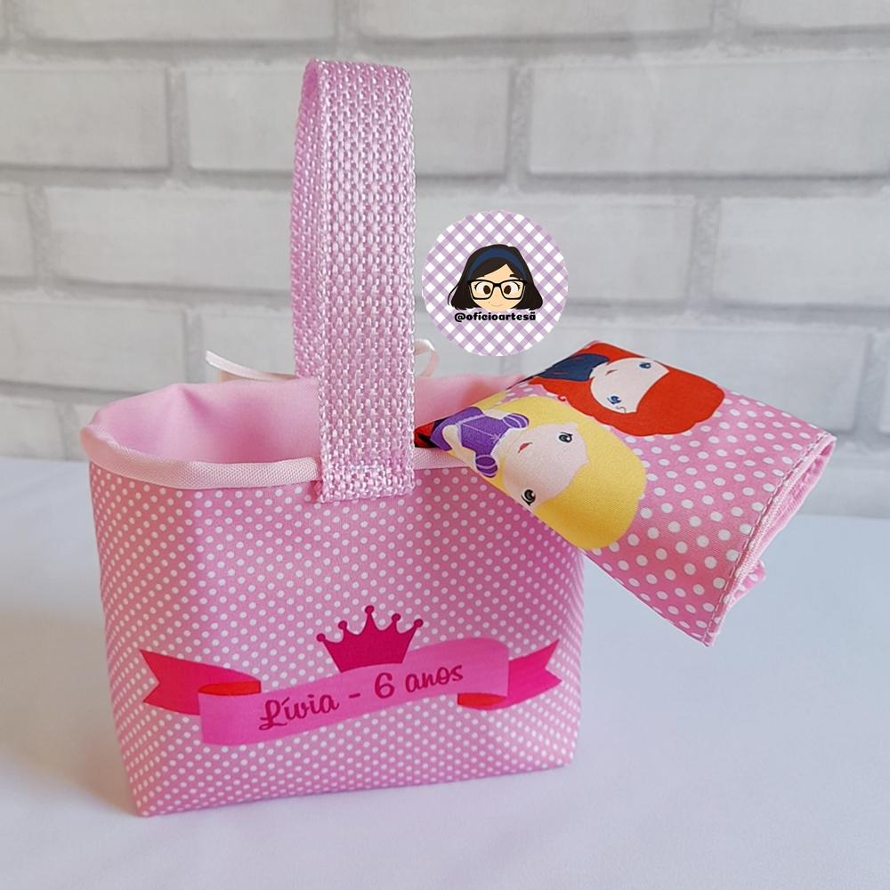 Kit 15 mini cestinhas e 15 toalhinhas Princesas