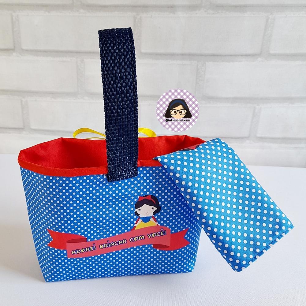 Kit 15 mini cestinhas e 15 toalhinhas Branca de Neve