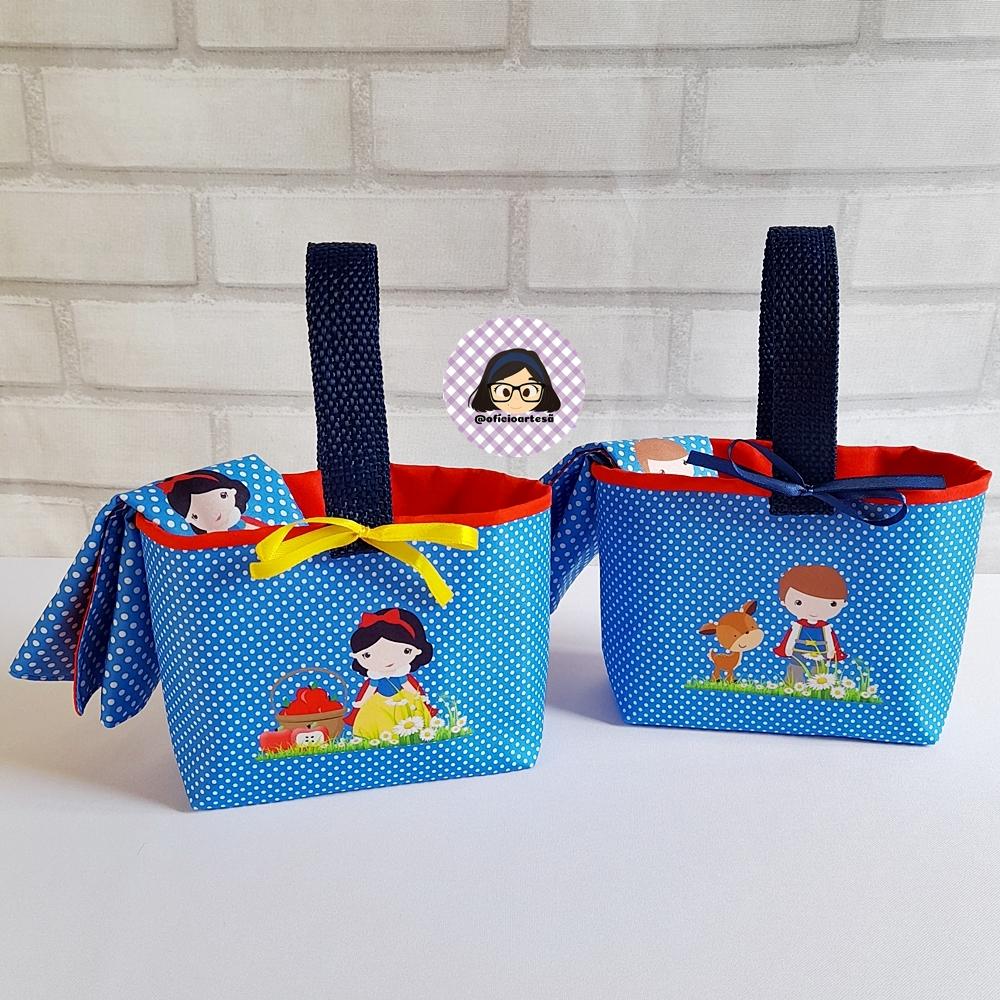 Kit 15 mini cestinhas e 15 toalhinhas Branca de Neve e Príncipe