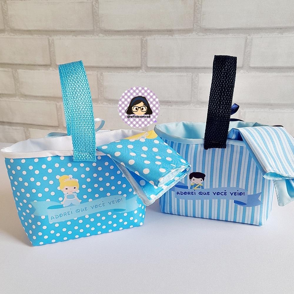 Kit 15 mini cestinhas e 15 toalhinhas Cinderela e Príncipe
