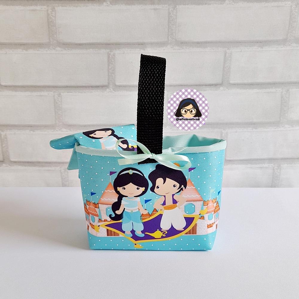 Kit 15 mini cestinhas e 15 toalhinhas Jasmine