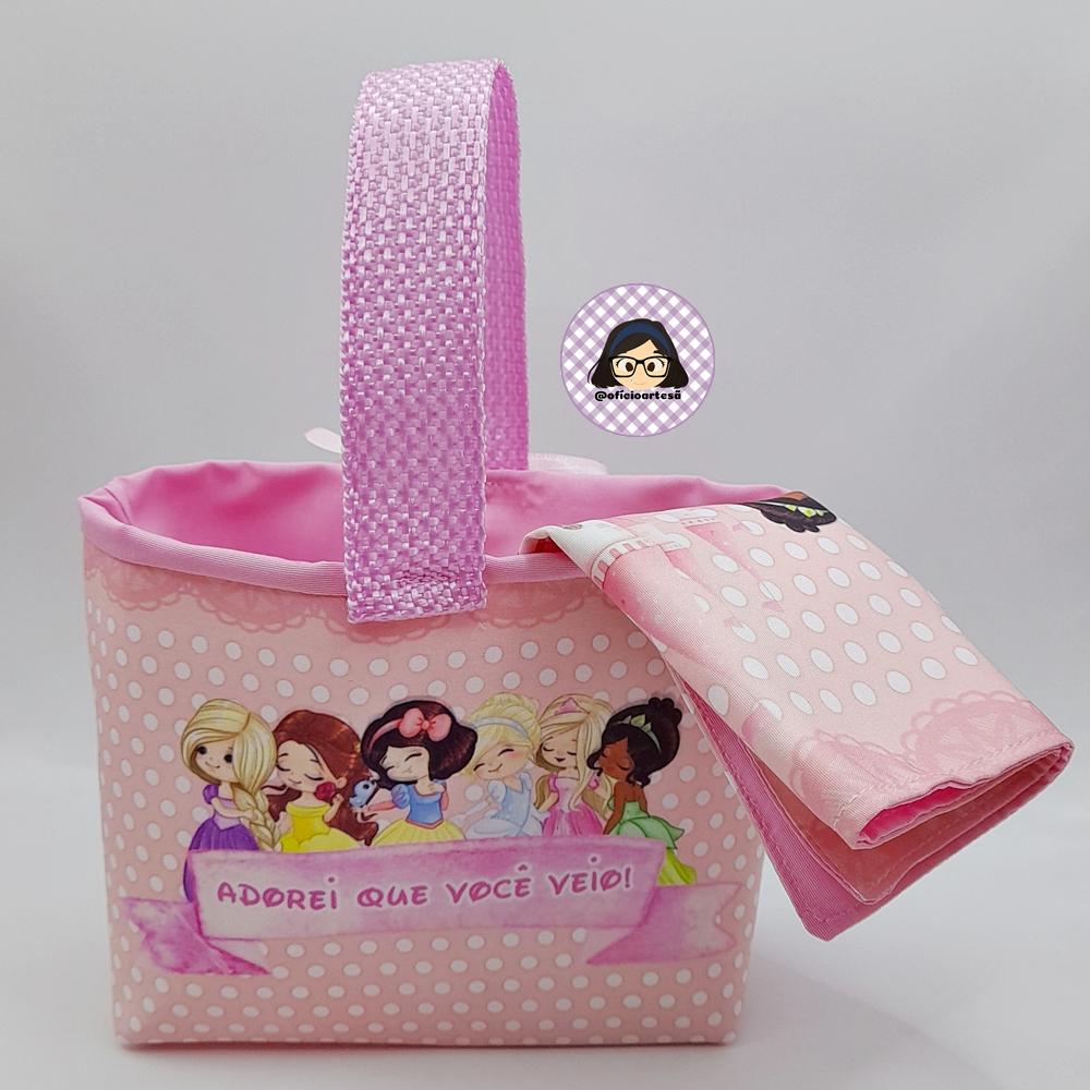 Kit 15 mini cestinhas e 15 toalhinhas Princesas Aquarela