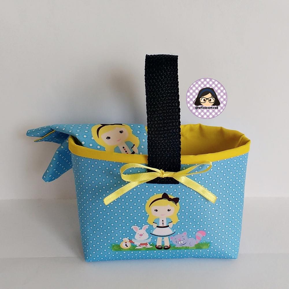 Kit 15 mini cestinhas e 15 toalhinhas Alice no País das Maravilh