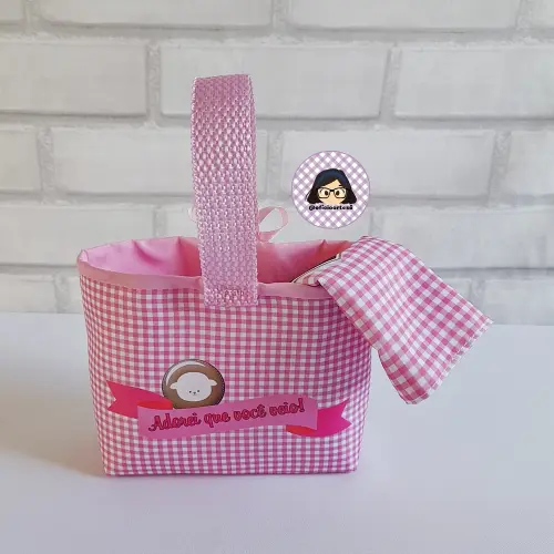 Kit 15 mini cestinhas e 15 toalhinhas Fazendinha Rosa