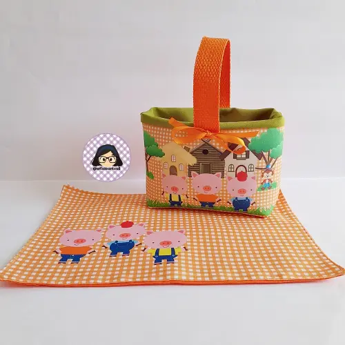 Kit 15 mini cestinhas e 15 toalhinhas 3 Porquinhos Laranja