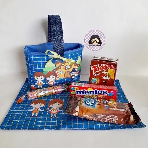 Kit 15 mini cestinhas e 15 toalhinhas João e Maria