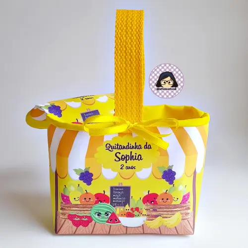 Kit 15 mini cestinhas e 15 toalhinhas Quitandinha