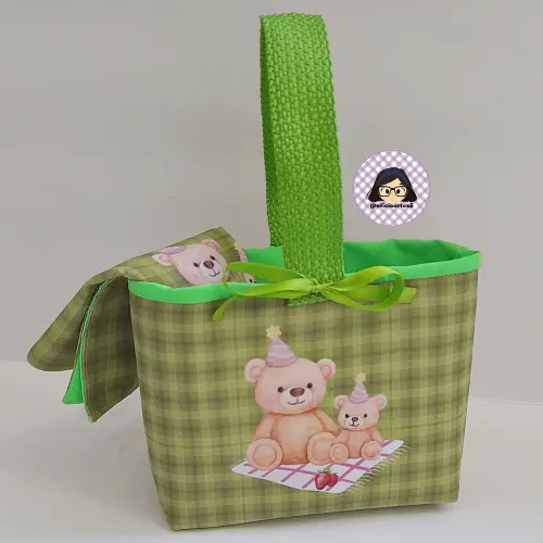 Kit 15 mini cestinhas e 15 toalhinhas Piquenique da Ursa