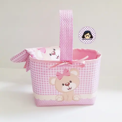 Kit 15 mini cestinhas e 15 toalhinhas Ursinha Rosa