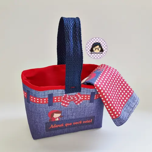 Kit 15 mini cestinhas e 15 toalhinhas Chapeuzinho Vermelho