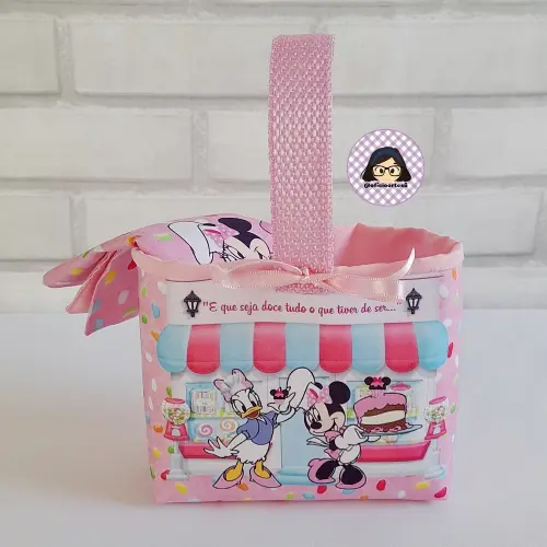 Kit 15 mini cestinhas e 15 toalhinhas Minnie Confeiteira
