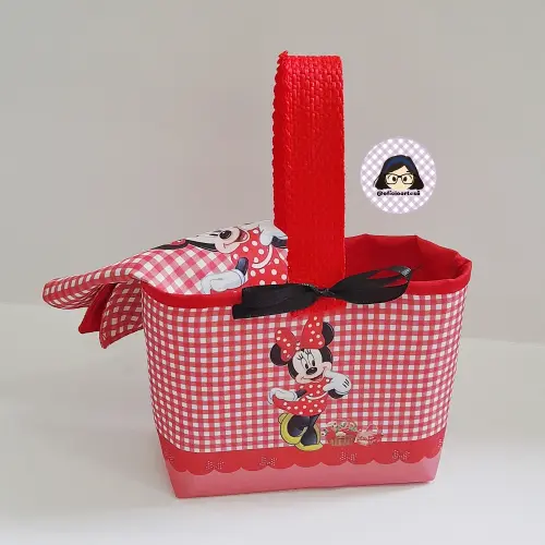 Kit 15 mini cestinhas e 15 toalhinhas Minnie Vermelha