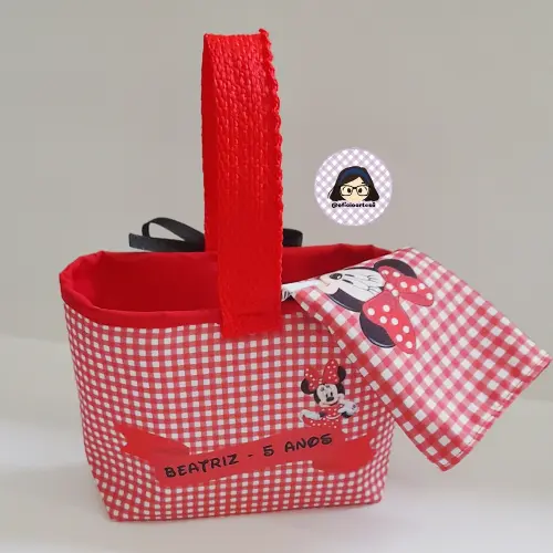 Kit 15 mini cestinhas e 15 toalhinhas Minnie Vermelha