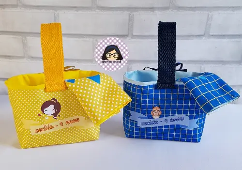 Kit 15 mini cestinhas e 15 toalhinhas A Bela e a Fera