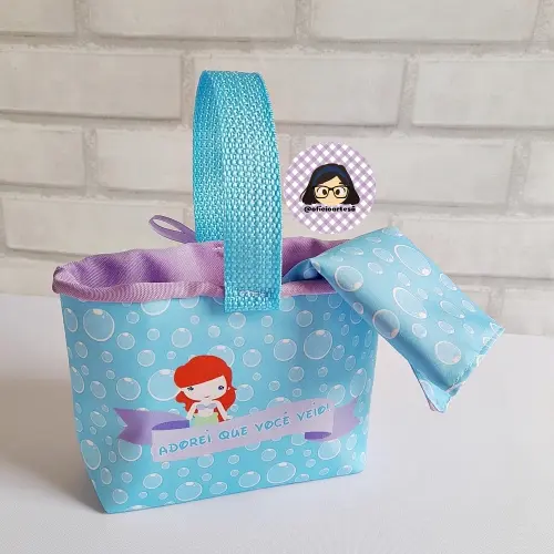 Kit 15 mini cestinhas e 15 toalhinhas Ariel Pequena Sereia