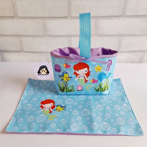 Kit 15 mini cestinhas e 15 toalhinhas Ariel Pequena Sereia