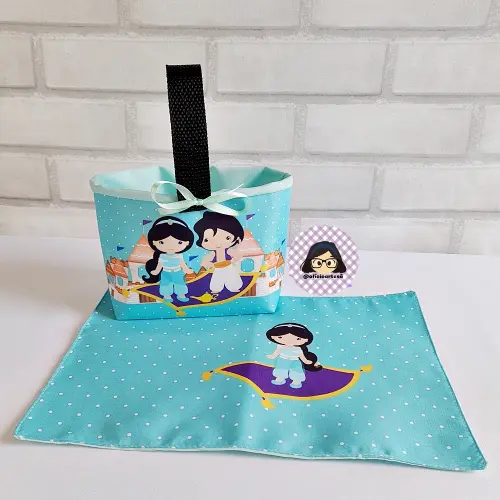 Kit 15 mini cestinhas e 15 toalhinhas Jasmine
