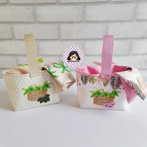 Kit 15 mini cestinhas e 15 toalhinhas Moana Baby e Pua