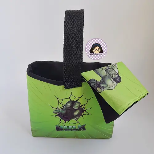 Kit 15 mini cestinhas e 15 toalhinhas Incrível Hulk