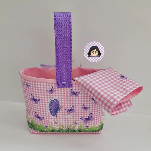 Kit 15 mini cestinhas e 15 toalhinhas Borboletas Lilás