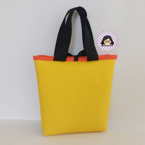 Kit 20 Lembrancinhas Abelhinha Bolsinhas 18 cm x 19 cm