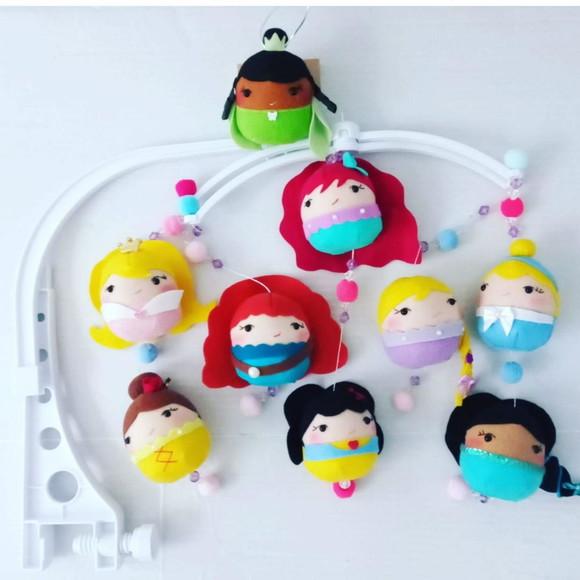 Móbile princesas
