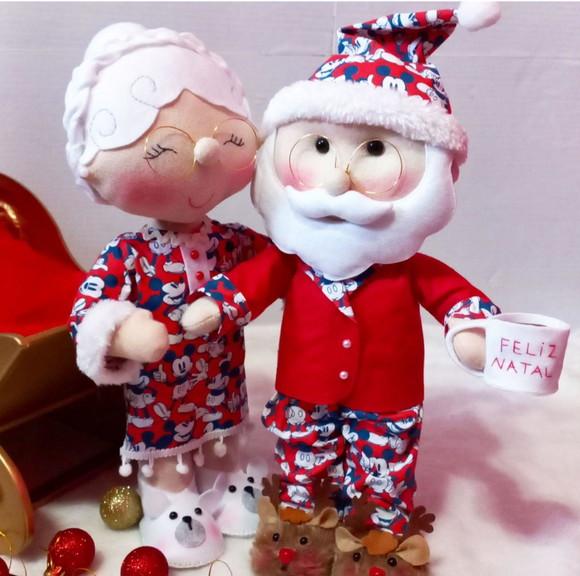 Papai Noel Mickey e Mamãe Noel Mickey Pijamas