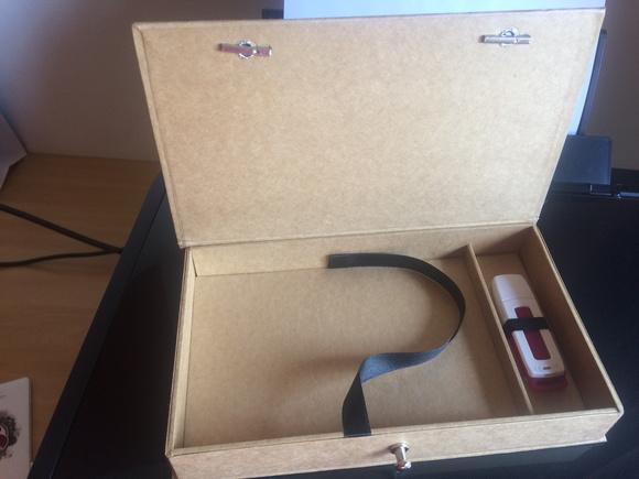 Caixa para Fotografia e pendrive
