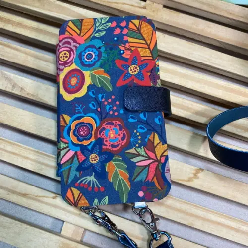 Bolsinha Porta Celular com Alça Transversal