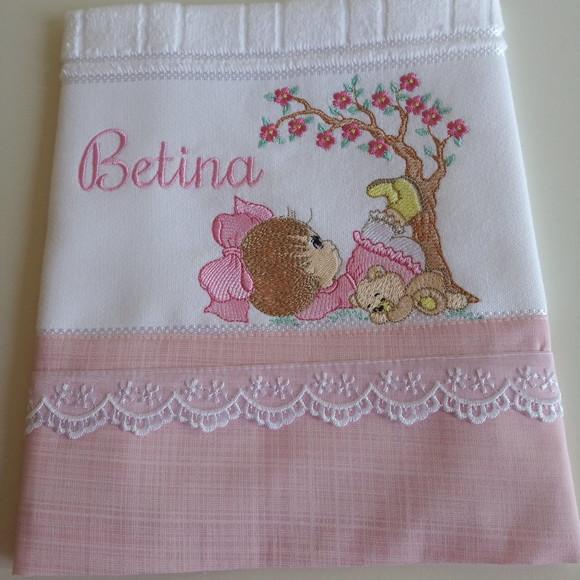 Toalha de Boca Menina Deitada
