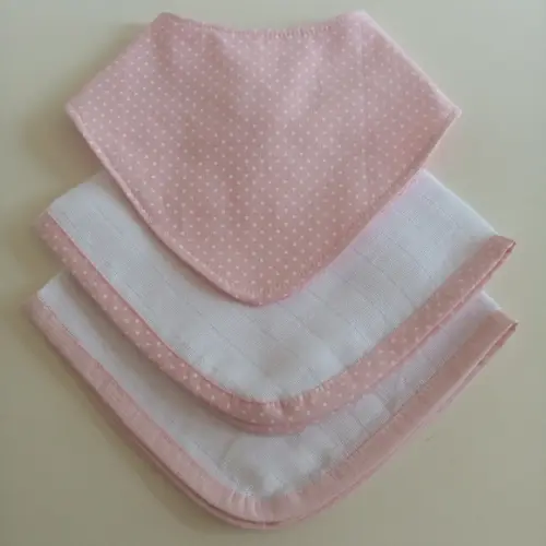 Kit Fraldas de Boca e Babador