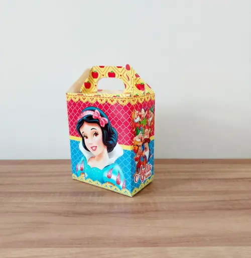 Caixa Maleta Surpresa Branca de Neve Personalizada Infantil