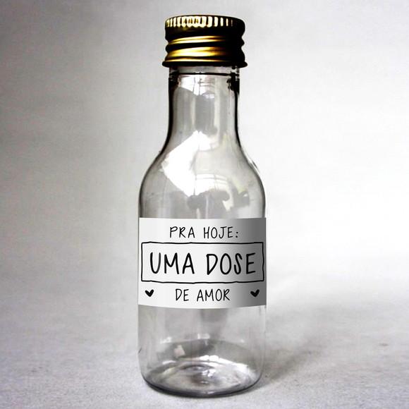 Adesivo 50 ml Uma Dose de Amor Garrafinhas Lembrança