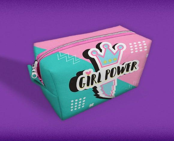 Mockup Estojo Grande Box Editável Para Criação De Anúncios