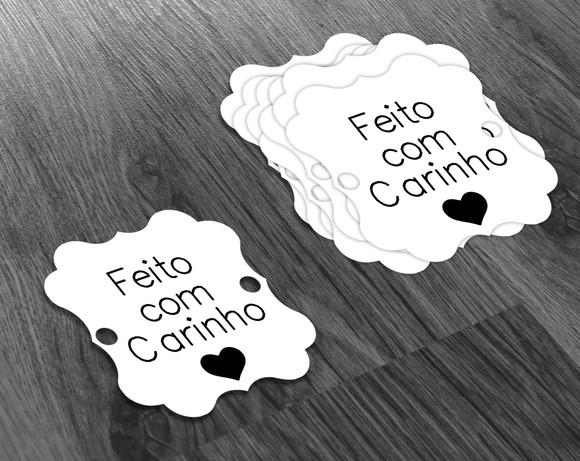 S Tag Branca - 4,5x4,5cm - Feito com Carinho