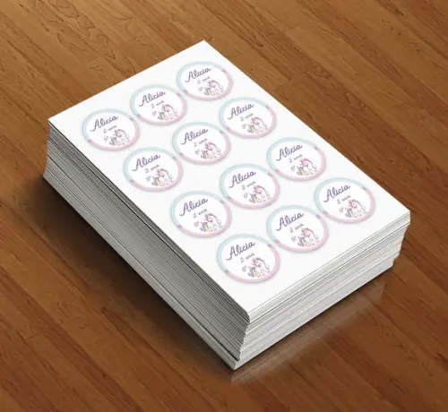 Mockup Resma de Folhas Artes Digitais Anúncios