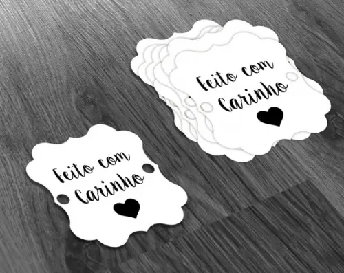 S Tag Branca - 4,5x4,5cm - Feito com Carinho