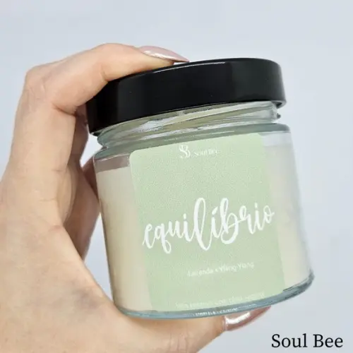 Vela Aromática Colors Vibes Equilíbrio Lavanda + Ylang-ylan