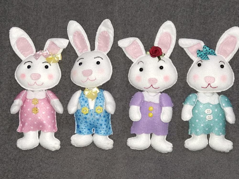 Coelhinhos em Feltro - 20 cm