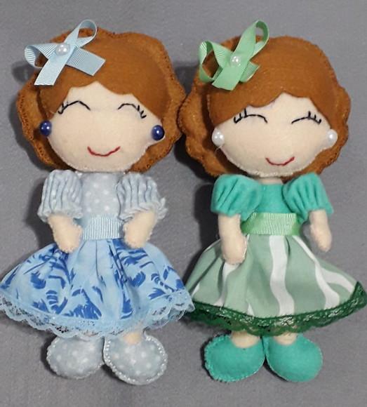 Boneca Alice em feltro
