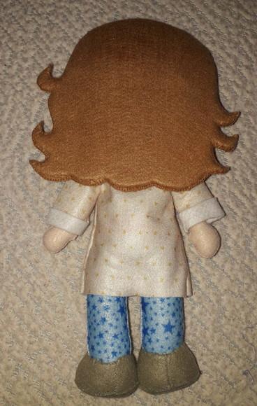 Boneca de Jaleco em Feltro - 33 cm
