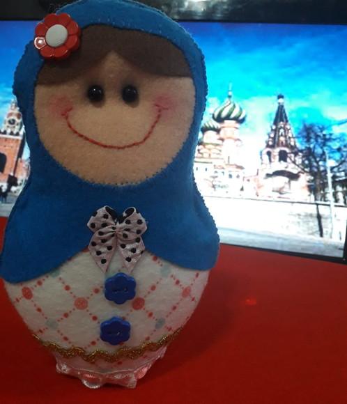 Boneca Matrioska em Feltro 18 cm - Cor Azul