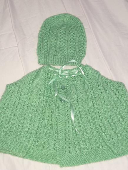 Casaquinho e Gorro de Tricô Cor Verde Fio Círculo Mais Bebê