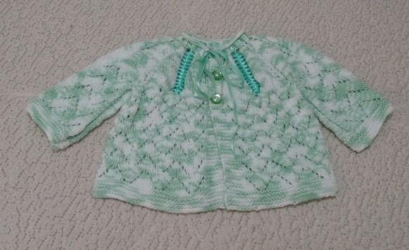 Casaquinho para Bebê Tricotado a Mão - Lã Cisne Bebê Comfort