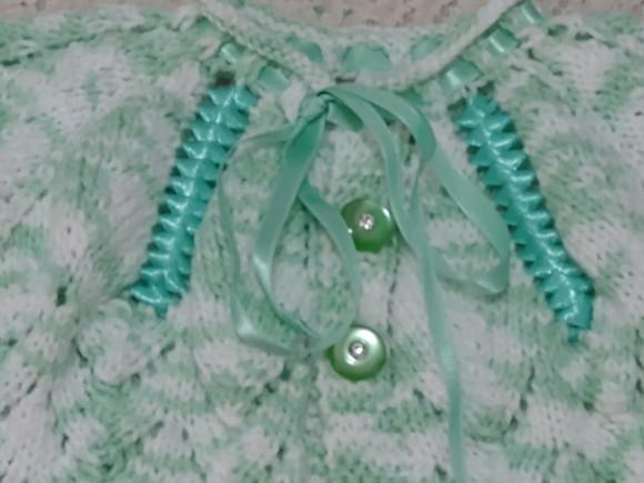 Casaquinho para Bebê Tricotado a Mão - Lã Cisne Bebê Comfort