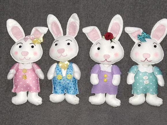 Coelhinhos em Feltro - 20 cm
